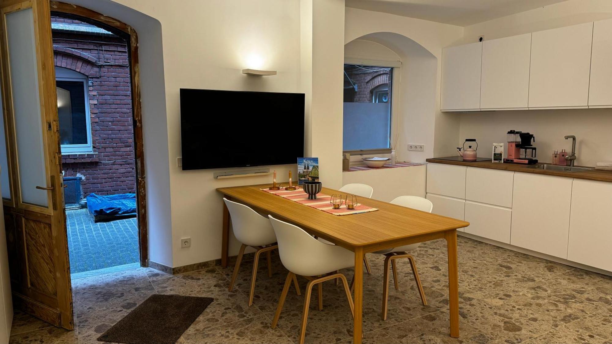 Appartamento Mitten In Der Koelner - Design Trifft Altbau Colonia