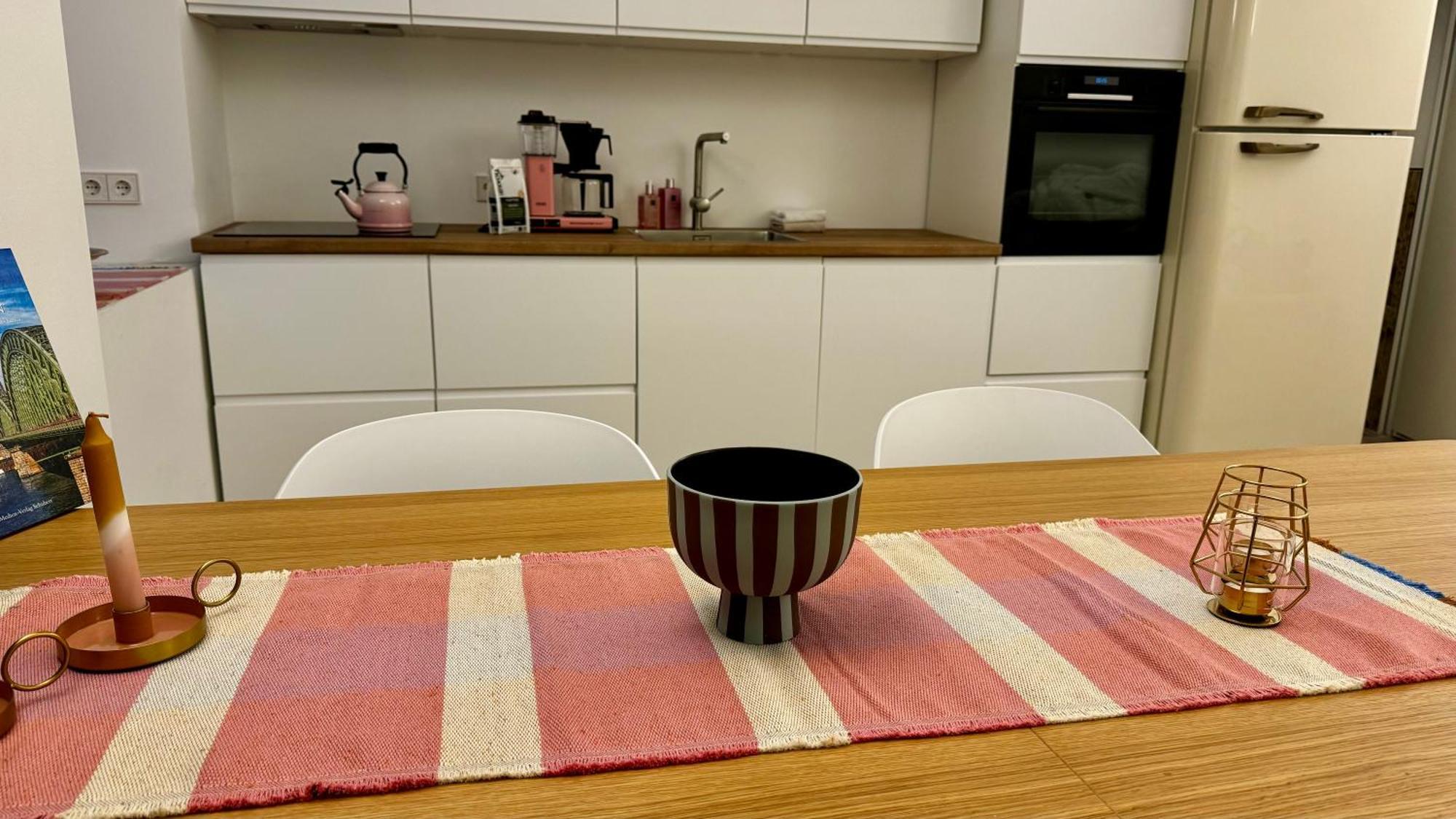 Mitten In Der Koelner - Design Trifft Altbau * Colonia